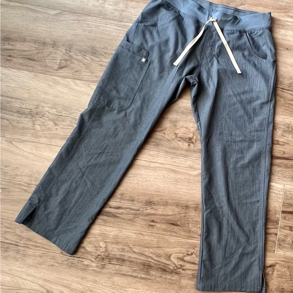Figs technical collection scrub pant nwot size medium